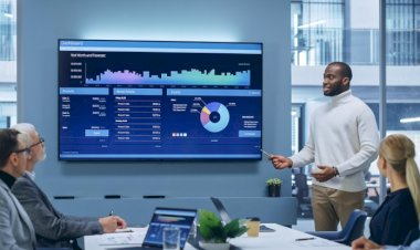 Data Analytics: Turning Raw Data into Smart Decisions